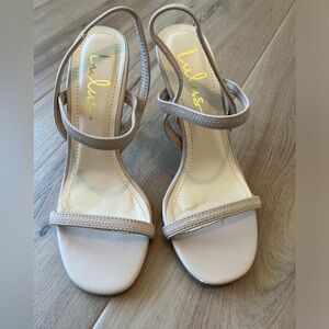 Lulus stretchy heels. Beige. 6.5